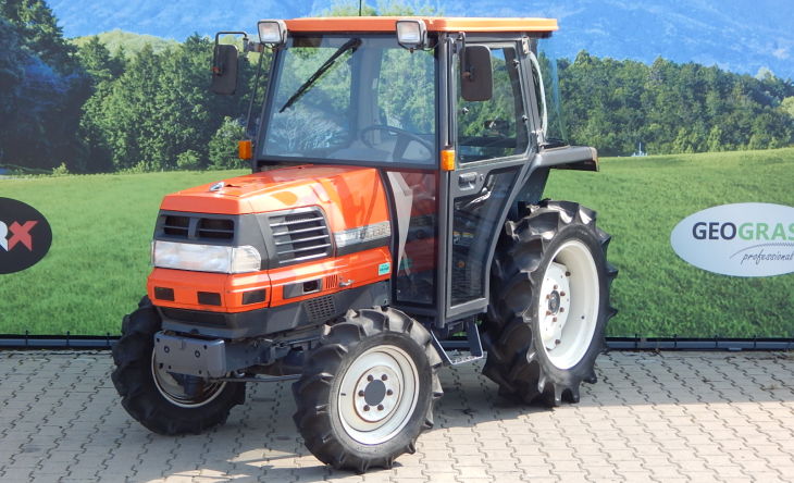 Kubota, model GL260, nr. ramy: 28124 4WD KAB AC