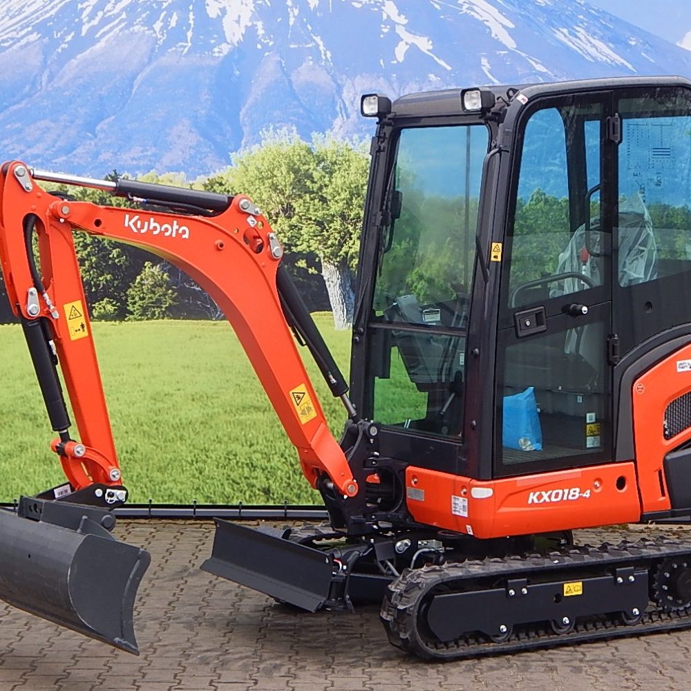 KOPARKA  Kubota KX18 z kpl łyżek