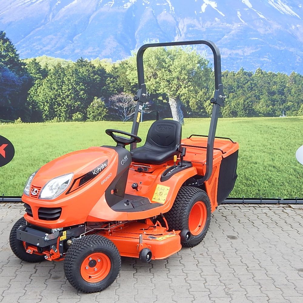 Kubota, model GR2120