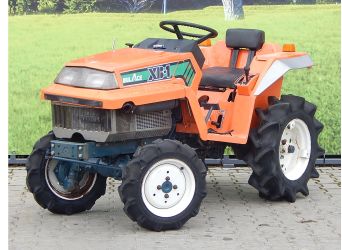 Kubota, model XB-1, nr. ramy: 11327 4WD