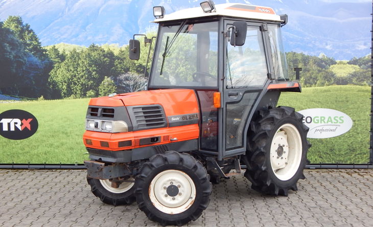 Kubota, model GL268, nr. ramy:20464 4WD+KABINA AC 